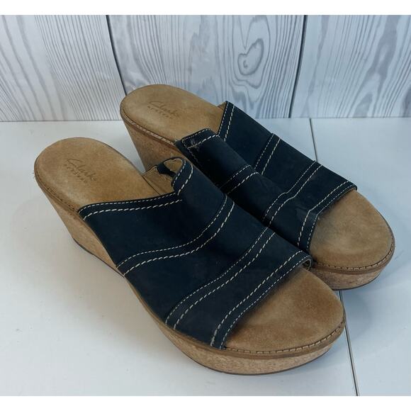 Clarks artisan Black Slip On Wedge Heel Aandals Cork Women’s Size 10 WIDE - Picture 1 of 8
